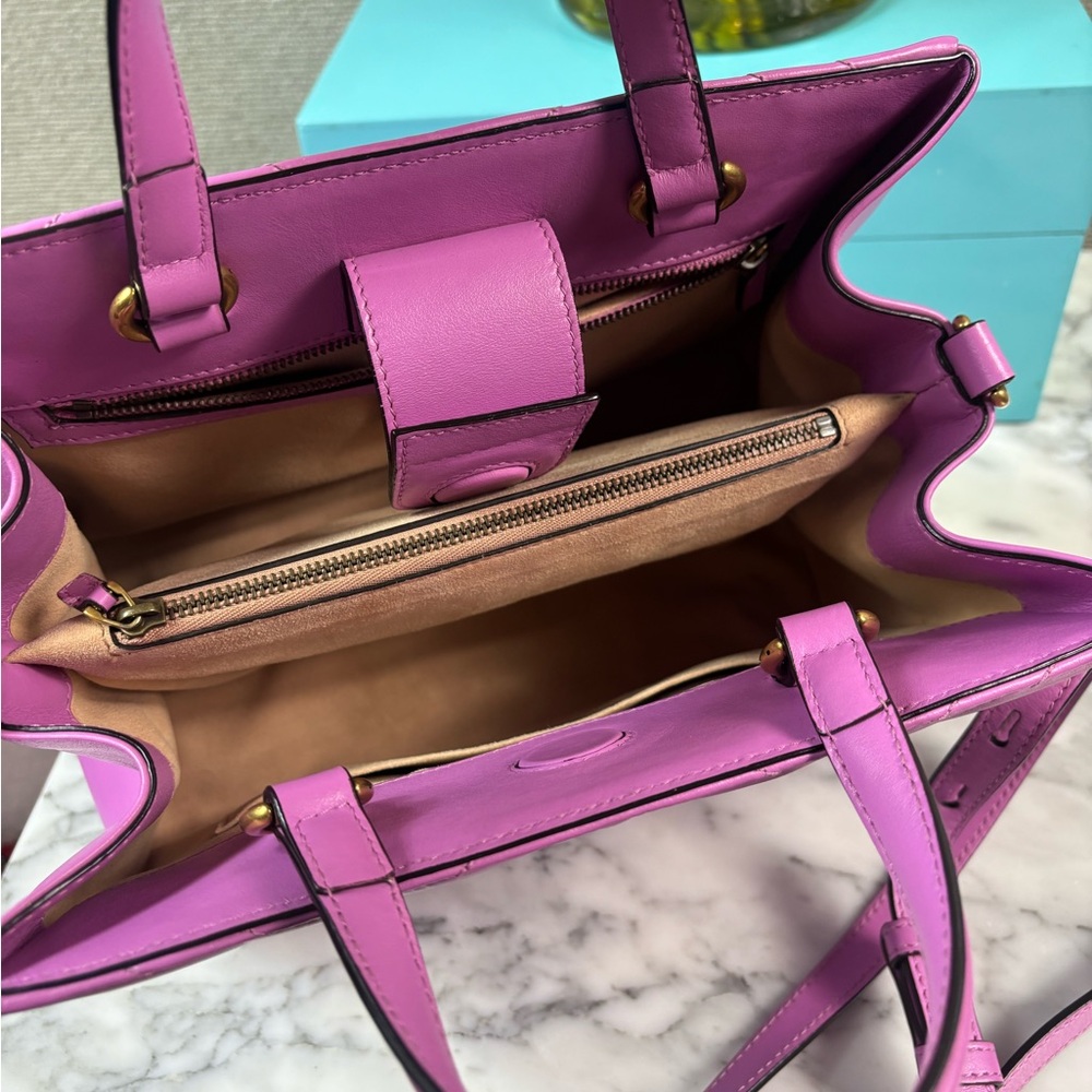 EUC GUCCI Small Pink GG Marmont Matelassé Satchel Tote - Picture 12 of 17
